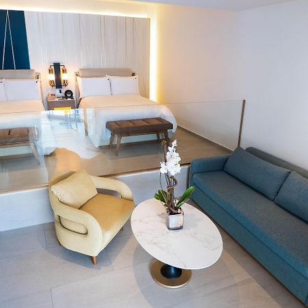 Hard Rock Hotel & Casino Punta Cana (Adults Only) Εξωτερικό φωτογραφία A room at the hotel