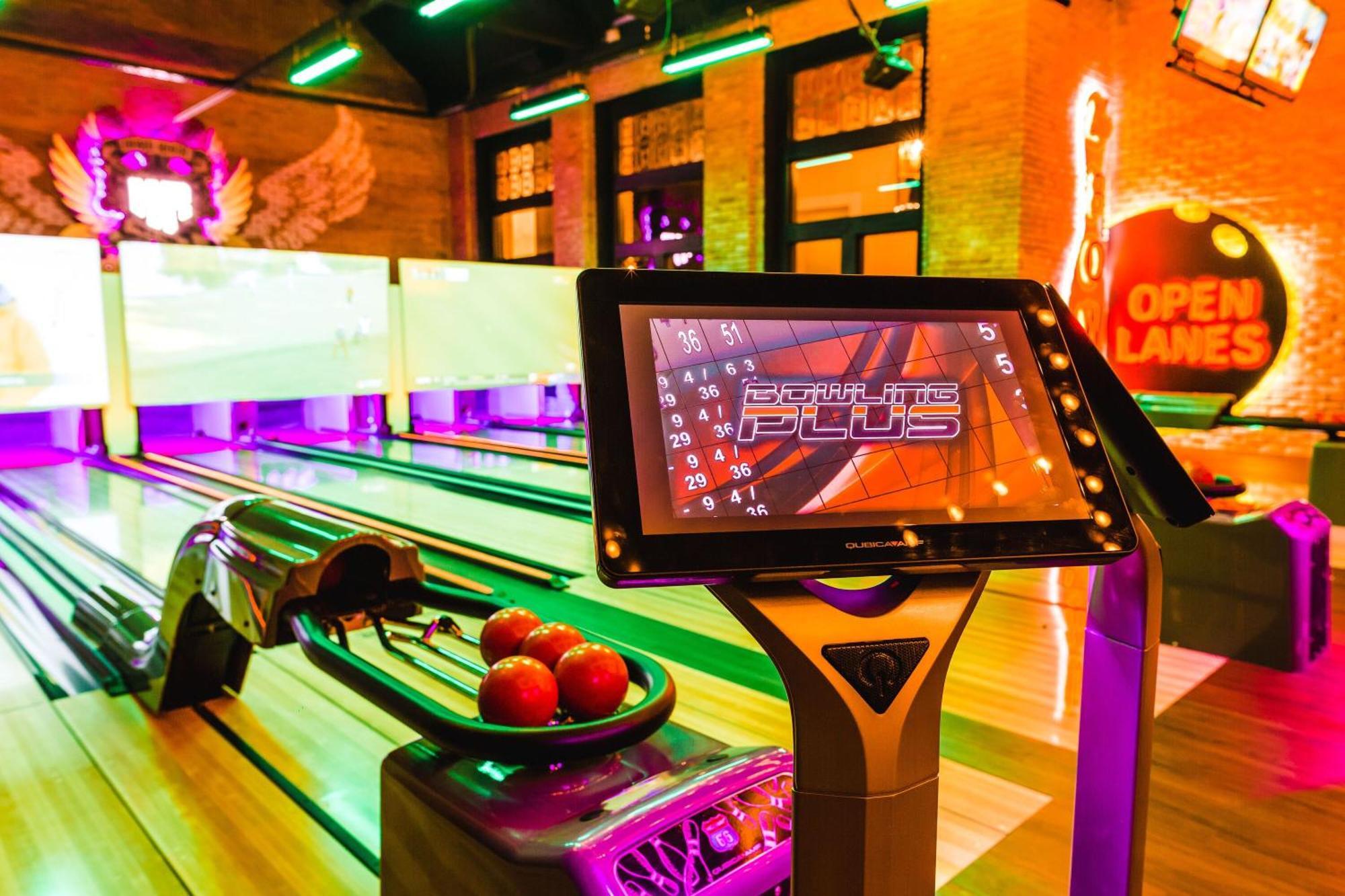 Hard Rock Hotel & Casino Punta Cana (Adults Only) Εξωτερικό φωτογραφία Bowling at the Xscape entertainment centre in Milton Keynes, England