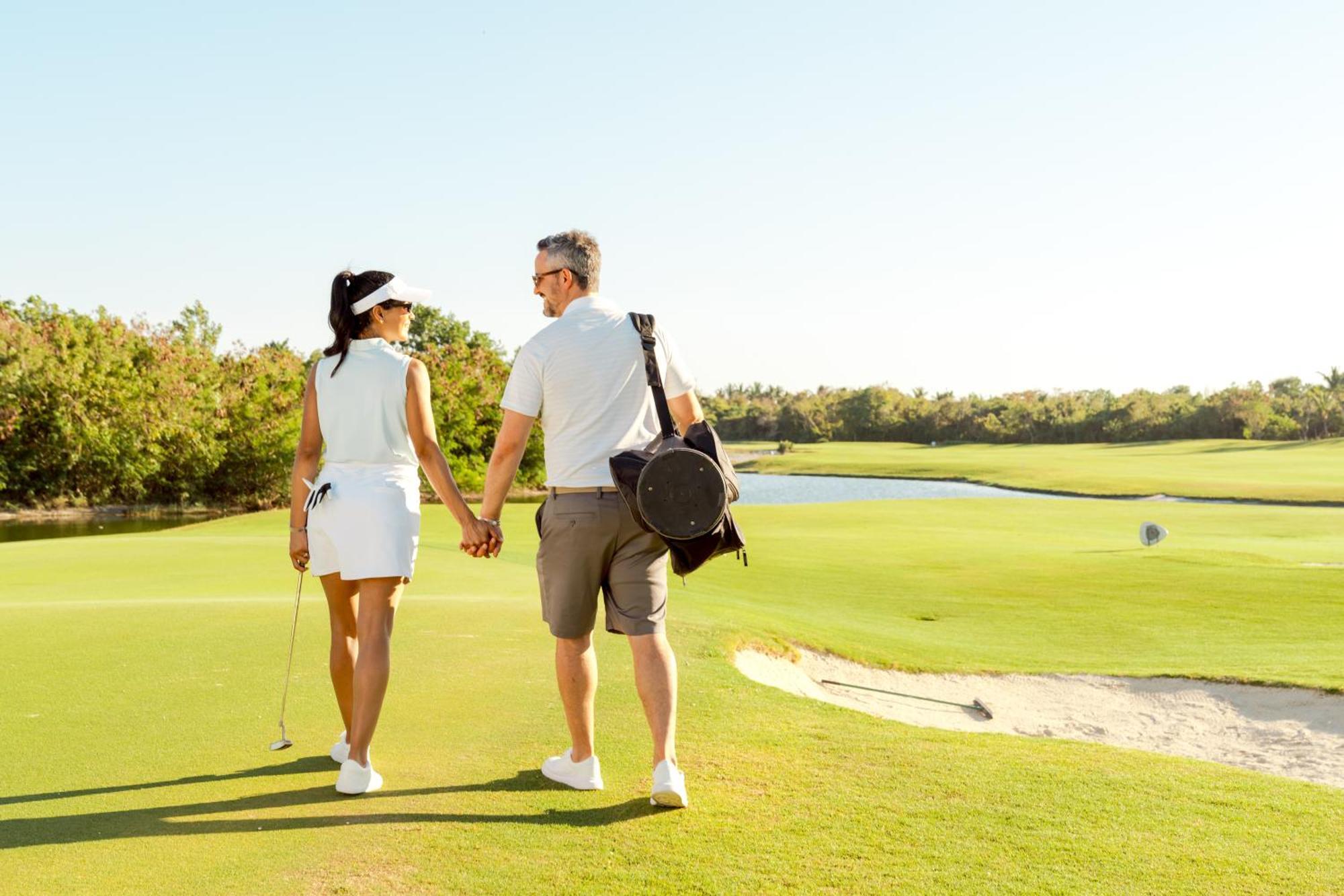 Hard Rock Hotel & Casino Punta Cana (Adults Only) Εξωτερικό φωτογραφία Golfers at the Ocean Club